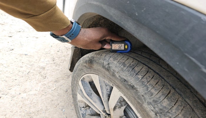 2024 MG HECTOR PLUS SHARP PRO 2.0 TURBO DIESEL 7 STR, Diesel, Manual, 17,377 km, tyre