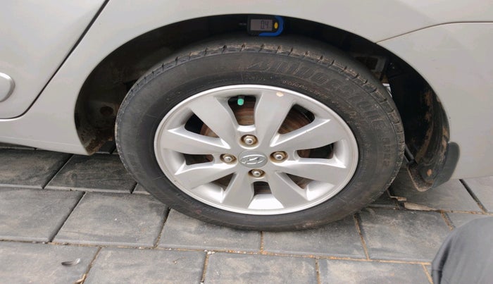 2014 Hyundai Xcent S (O) 1.2, Petrol, Manual, 61,152 km, tyre