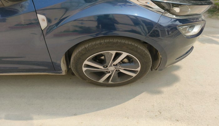 2024 Tata ALTROZ XZ DIESEL, Diesel, Manual, 40,020 km, tyre