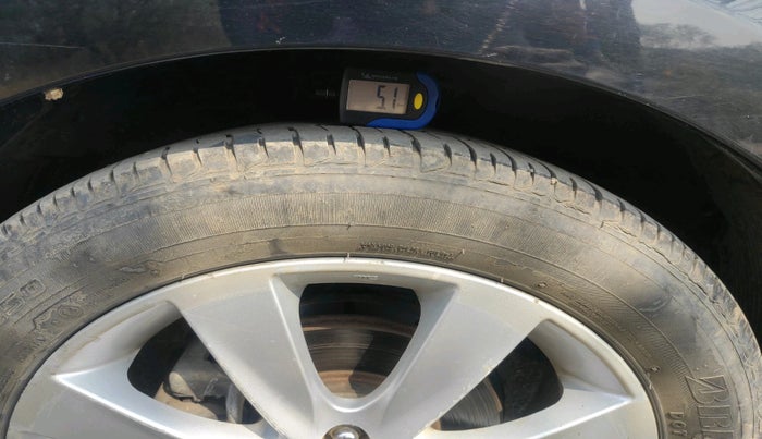 2012 Hyundai Verna FLUIDIC 1.6 VTVT SX OPT AT, Petrol, Automatic, 72,141 km, tyre