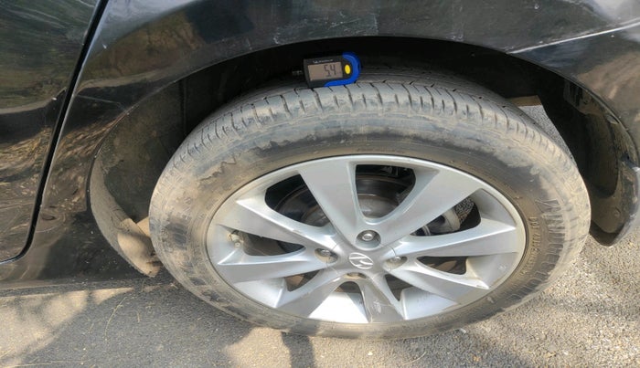 2012 Hyundai Verna FLUIDIC 1.6 VTVT SX OPT AT, Petrol, Automatic, 72,141 km, tyre