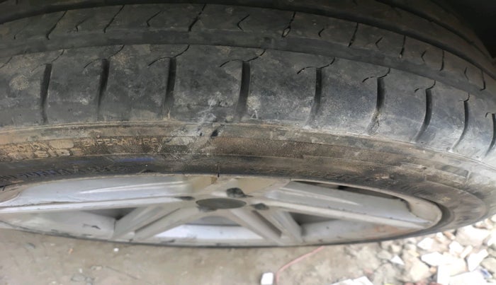 2022 Maruti Swift LXI, Petrol, Manual, 45,582 km, tyre