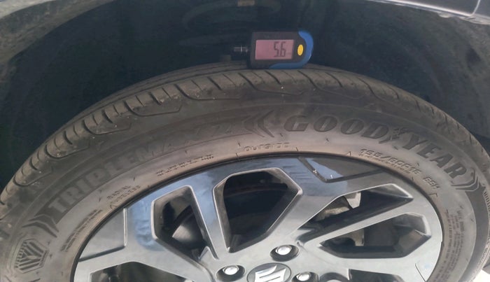 2024 Maruti FRONX DELTA PLUS 1.2L AGS, Petrol, Automatic, 6,085 km, tyre