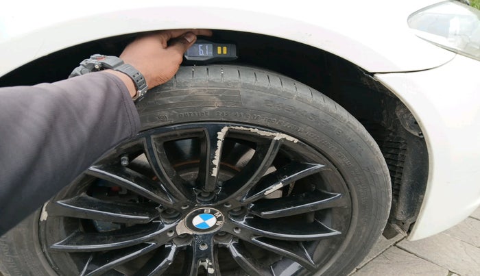 2016 BMW 5 Series 520D LUXURY LINE, Diesel, Automatic, 1,03,467 km, tyre