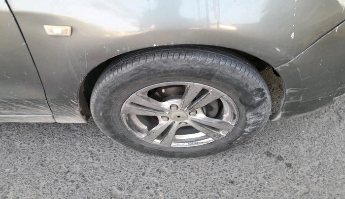 2014 Chevrolet Sail UVA 1.3 LS ABS, Diesel, Manual, 1,20,561 km, tyre