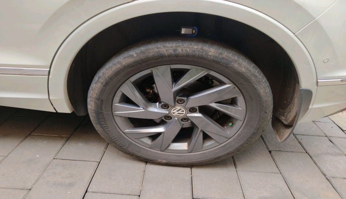 2019 Volkswagen TIGUAN HIGHLINE TDI AT, Diesel, Automatic, 95,155 km, tyre