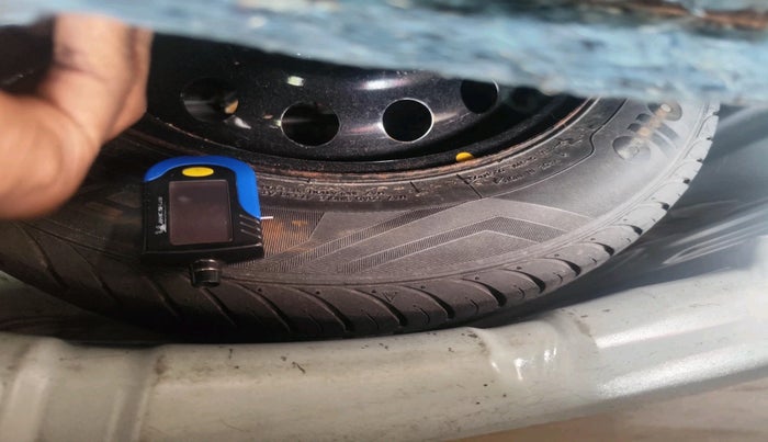 2017 Ford Figo Aspire TITANIUM1.5 DIESEL, Diesel, Manual, 1,03,921 km, tyre