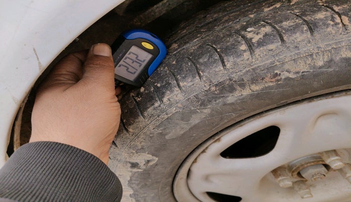 2016 Chevrolet Beat LS DIESEL, Diesel, Manual, 1,05,810 km, tyre