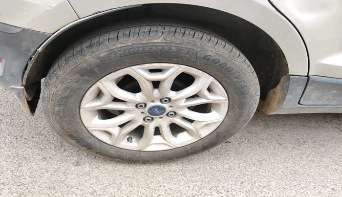 2013 Ford Ecosport TITANIUM 1.5L DIESEL, Diesel, Manual, 89,958 km, tyre