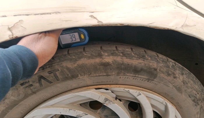 2016 Honda Amaze 1.2L I-VTEC S, Petrol, Manual, 1,55,983 km, tyre