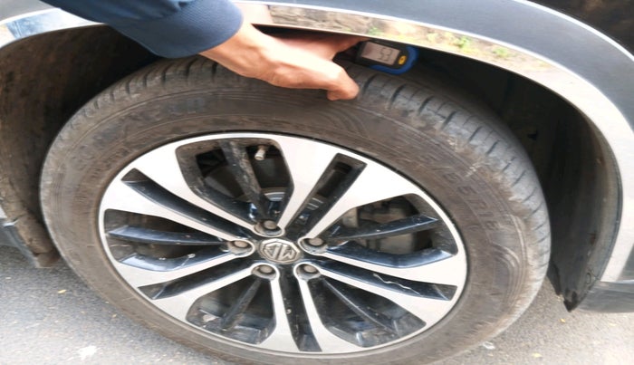 2021 MG HECTOR SHARP 2.0 DIESEL, Diesel, Manual, 85,293 km, tyre