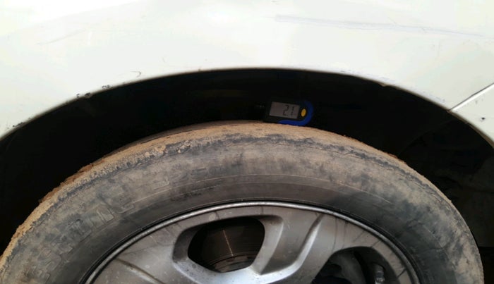 2015 Renault Lodgy 85 PS RXZ, Diesel, Manual, 1,44,642 km, tyre