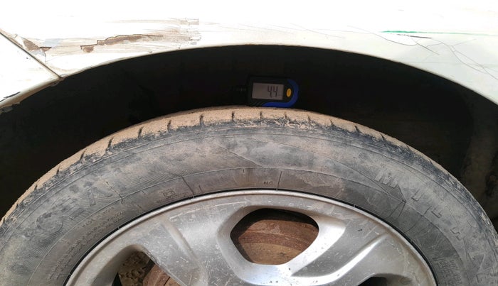 2015 Renault Lodgy 85 PS RXZ, Diesel, Manual, 1,44,642 km, tyre