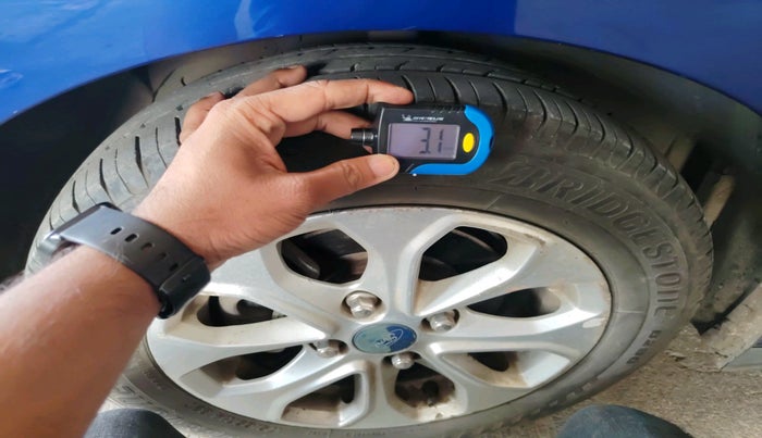 2016 Ford Figo Aspire TITANIUM 1.2 PETROL, Petrol, Manual, 70,630 km, tyre