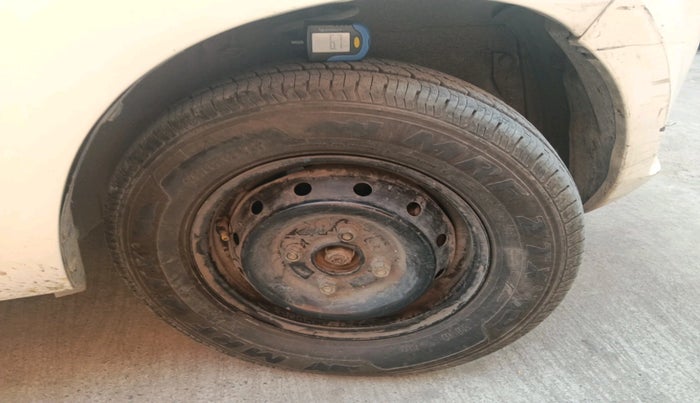 2012 Maruti Alto 800 LXI, Petrol, Manual, 50,584 km, tyre