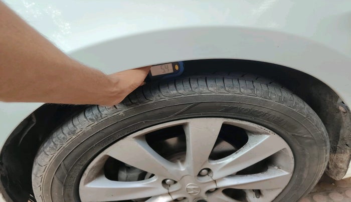 2012 Hyundai Verna FLUIDIC 1.6 CRDI SX, Diesel, Manual, 1,46,734 km, tyre