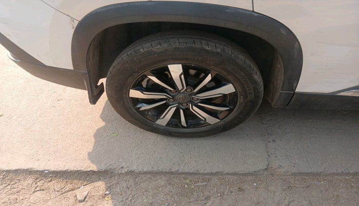 2019 MG HECTOR SHARP 1.5 DCT PETROL, Petrol, Automatic, 73,489 km, tyre