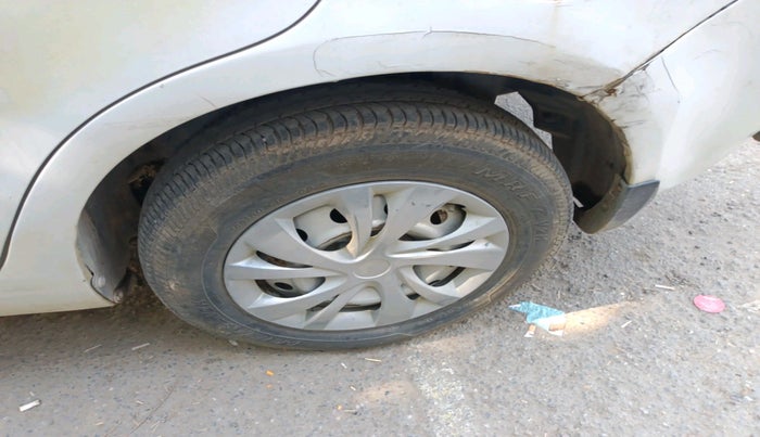 2012 Maruti Swift Dzire LXI, Petrol, Manual, 68,239 km, tyre