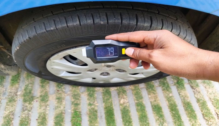 2013 Honda Brio S MT, Petrol, Manual, 72,229 km, tyre