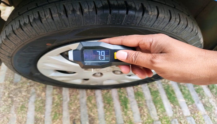 2013 Honda Brio S MT, Petrol, Manual, 72,229 km, tyre