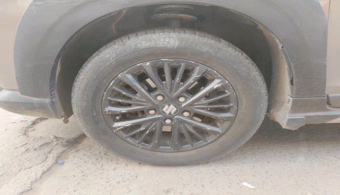 2020 Maruti XL6 ALPHA MT, Petrol, Manual, 89,635 km, tyre