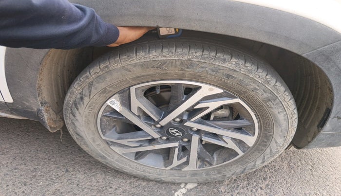 2024 Hyundai Creta SX (O) 1.5 PETROL, Petrol, Manual, 20,380 km, tyre