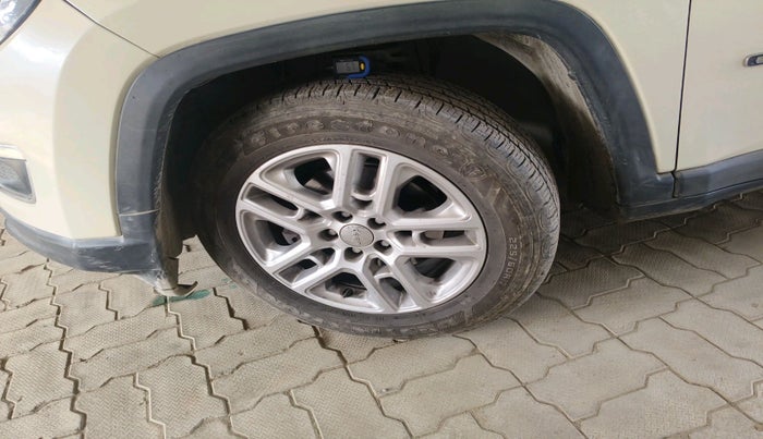 2018 Jeep Compass LIMITED (O) 2.0 DIESEL, Diesel, Manual, 74,708 km, tyre