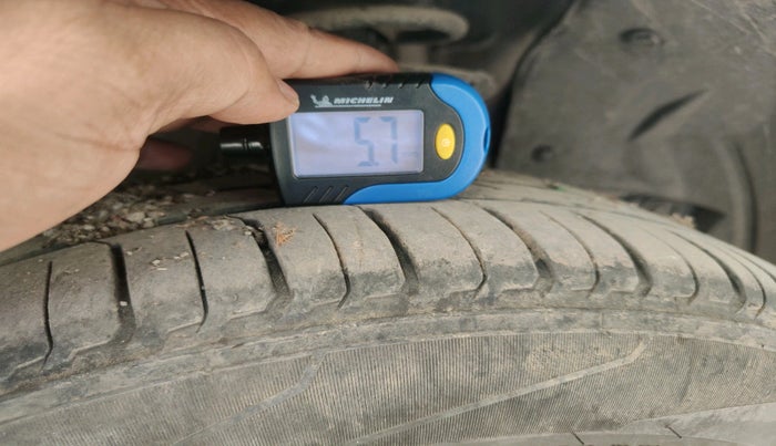 2010 Honda City 1.5L I-VTEC S MT, Petrol, Manual, 1,53,925 km, tyre