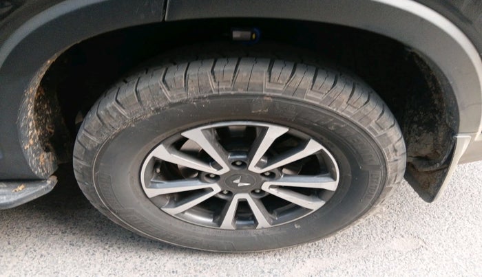 2025 Mahindra SCORPIO-N Z8 DIESEL AT 2WD 7 STR, Diesel, Automatic, 43,521 km, tyre