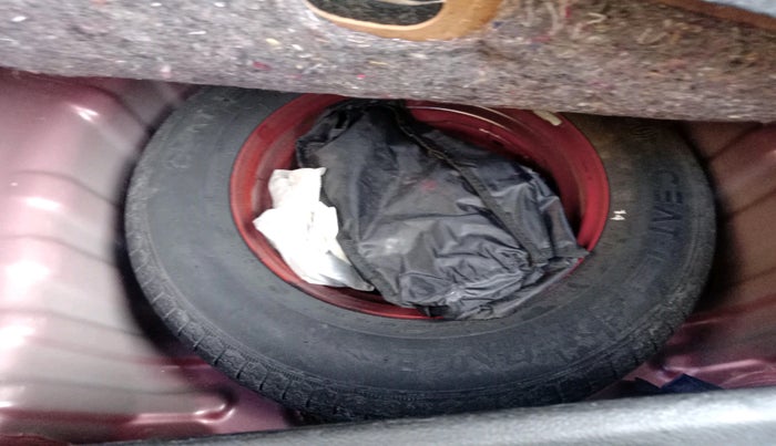 2022 Renault Kiger RXZ AMT DUAL TONE, Petrol, Automatic, 30,726 km, tyre