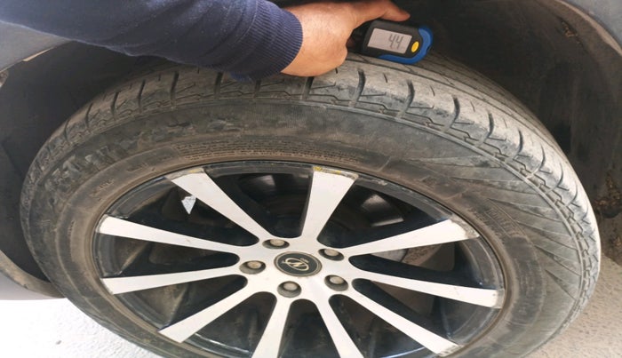 2023 Maruti BREZZA VXI SMART HYBRID, Petrol, Manual, 44,354 km, tyre