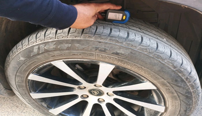 2023 Maruti BREZZA VXI SMART HYBRID, Petrol, Manual, 44,354 km, tyre