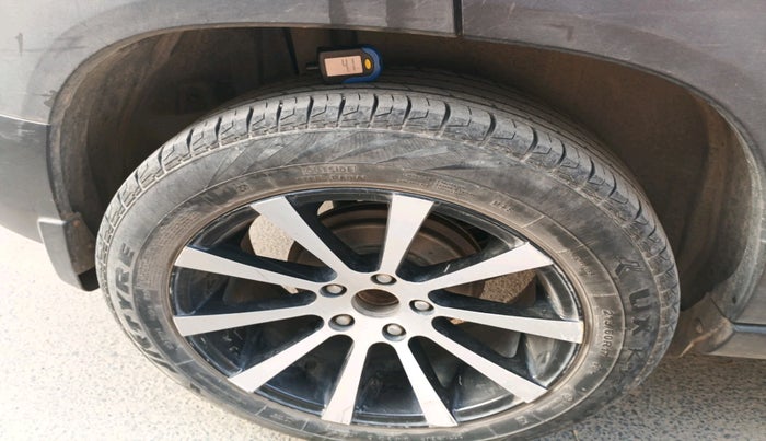 2023 Maruti BREZZA VXI SMART HYBRID, Petrol, Manual, 44,354 km, tyre