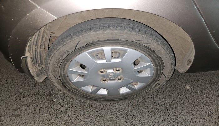 2012 Hyundai i20 MAGNA 1.2, Petrol, Manual, 79,599 km, tyre