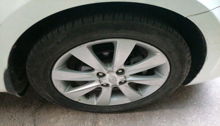 2013 Hyundai Verna FLUIDIC 1.6 CRDI SX, Diesel, Manual, 60,053 km, tyre