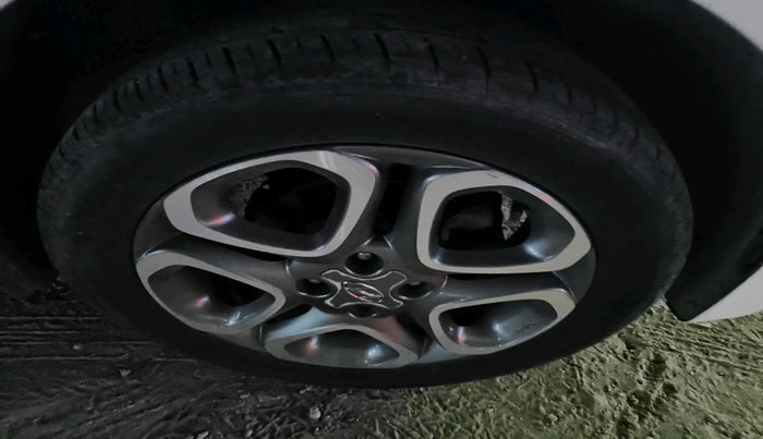 2020 Hyundai Elite i20 ASTA 1.2 (O), Petrol, Manual, 31,564 km, tyre