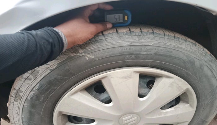 2010 Maruti Swift Dzire VDI, Diesel, Manual, 1,41,639 km, tyre