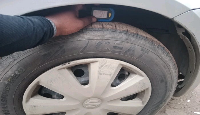 2010 Maruti Swift Dzire VDI, Diesel, Manual, 1,41,639 km, tyre