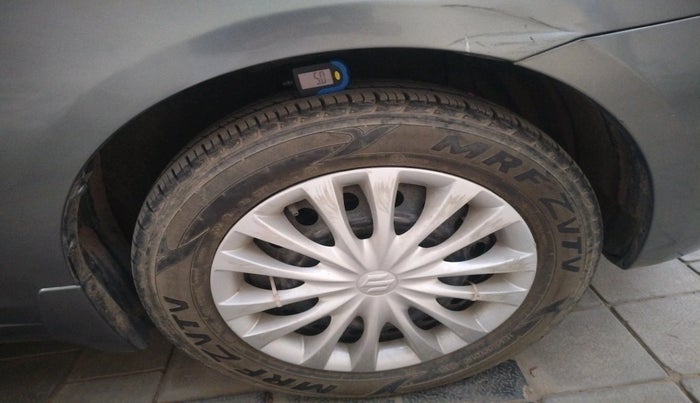 2015 Maruti Ciaz VXI+, Petrol, Manual, 1,07,978 km, tyre