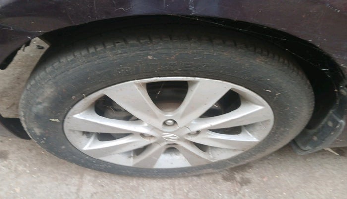 2012 Hyundai Verna FLUIDIC 1.6 VTVT SX, Petrol, Manual, 1,21,371 km, tyre