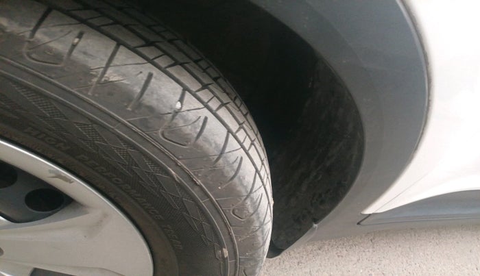 2017 Hyundai Creta E PLUS 1.6 PETROL, Petrol, Manual, 1,13,192 km, tyre