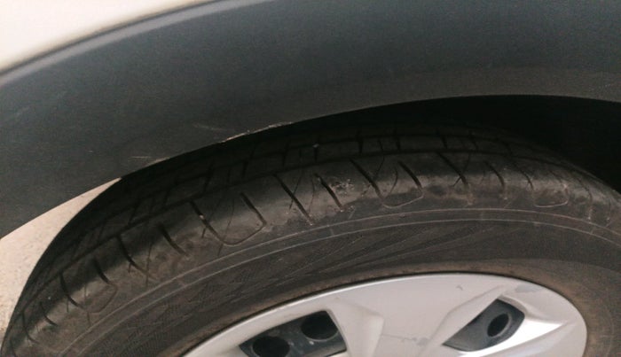 2017 Hyundai Creta E PLUS 1.6 PETROL, Petrol, Manual, 1,13,192 km, tyre