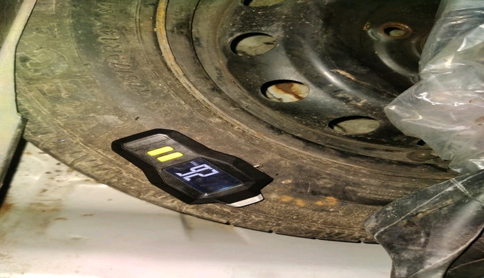 2013 Chevrolet Sail 1.3 LS, Diesel, Manual, 1,25,759 km, tyre