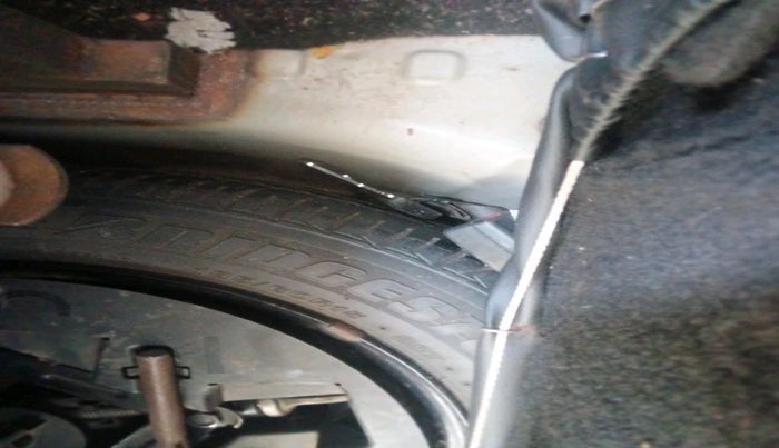 2018 Mahindra KUV 100 NXT K6+ P 6 STR, Petrol, Manual, 75,653 km, tyre