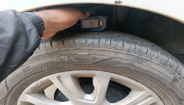 2017 Tata Tiago XZ PETROL, Petrol, Manual, 1,04,444 km, tyre