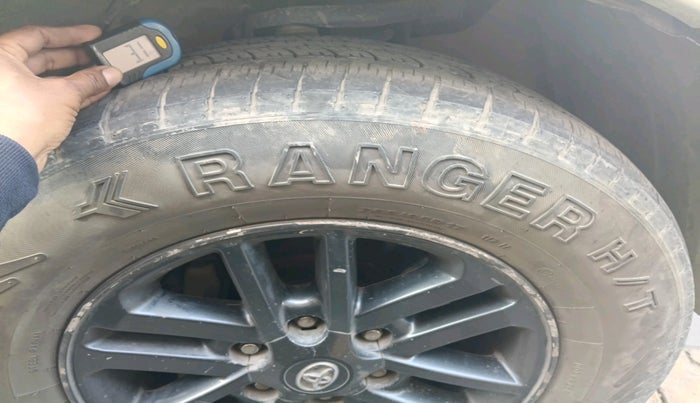 2016 Toyota Fortuner 3.0 4X2 MT, Diesel, Manual, 3,22,218 km, tyre