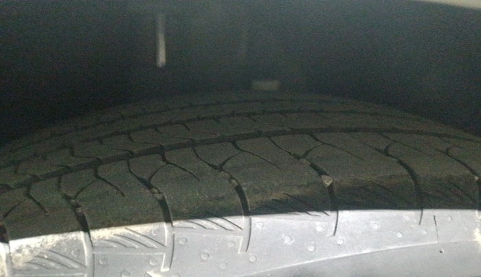 2015 BMW X1 SDRIVE20D M SPORT, Diesel, Automatic, 1,44,333 km, tyre