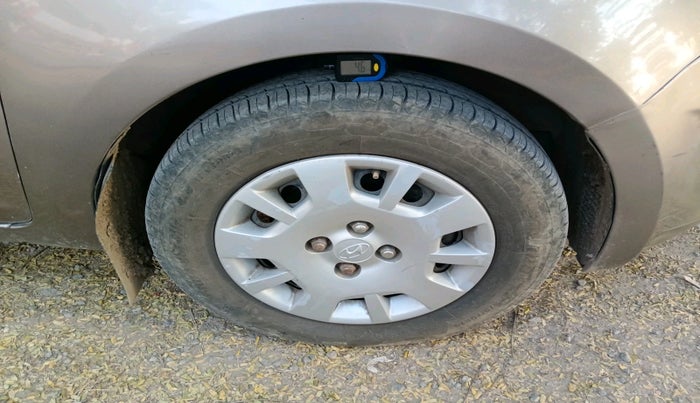 2012 Hyundai i20 MAGNA 1.4 CRDI, Diesel, Manual, 1,06,995 km, tyre