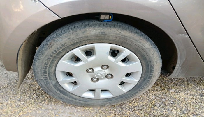 2012 Hyundai i20 MAGNA 1.4 CRDI, Diesel, Manual, 1,06,995 km, tyre