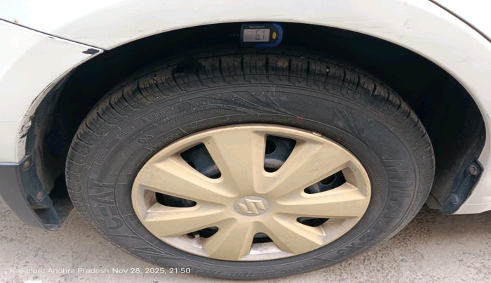 2011 Maruti Swift Dzire VDI, Diesel, Manual, 3,77,059 km, tyre